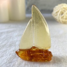 Кораблик маленький Янтарный