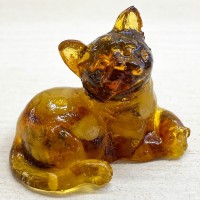 Котик лапки сложил Янтарный